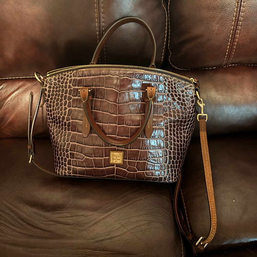 Dooney & Bourke Purse